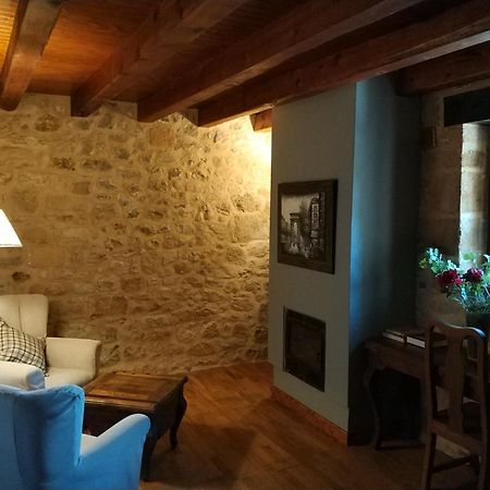Posada Torre Palacio La Taxuela Villanueva la Lastra ภายนอก รูปภาพ